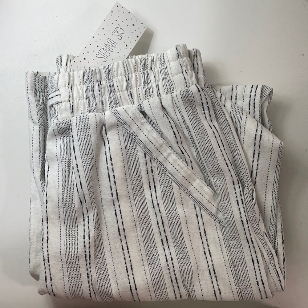 White beach pants